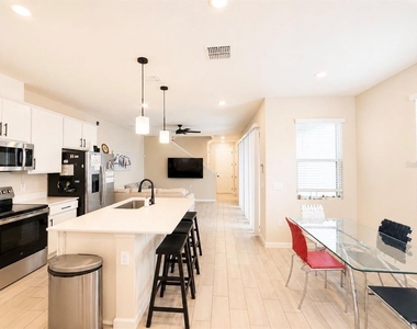 1502 Erin Breeze Lane - Photo Thumbnail 2