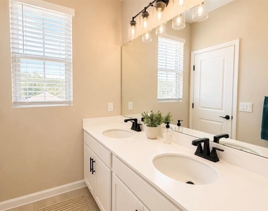 1502 Erin Breeze Lane - Photo Thumbnail 9