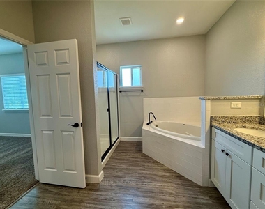 2608 Tanoak Terrace - Photo Thumbnail 10