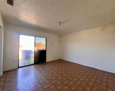 3847 Janeen Circle - Photo Thumbnail 3