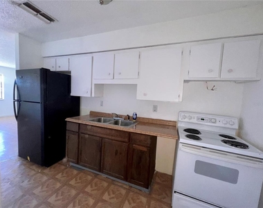 3847 Janeen Circle - Photo Thumbnail 4
