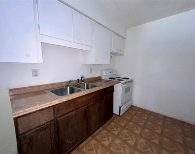 3847 Janeen Circle - Photo Thumbnail 5