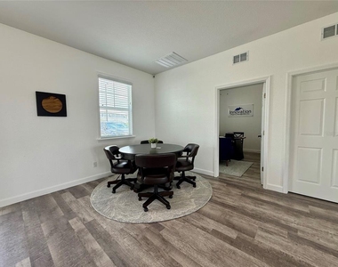 2604 Tanoak Terrace - Photo Thumbnail 23
