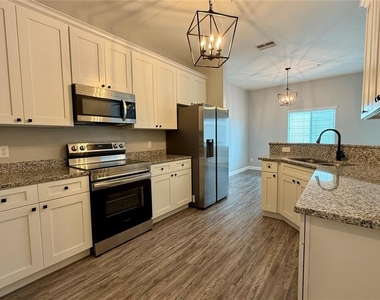 2604 Tanoak Terrace - Photo Thumbnail 5