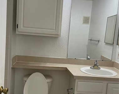 8820 Dunes Court - Photo Thumbnail 11