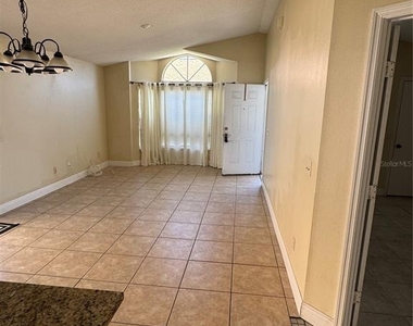 2399 Harbor Town Drive - Photo Thumbnail 8