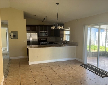 2399 Harbor Town Drive - Photo Thumbnail 4