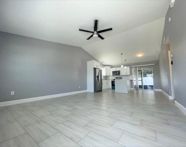 130 E 17th Street - Photo Thumbnail 8