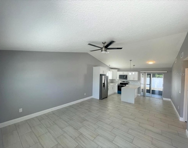 130 E 17th Street - Photo Thumbnail 6