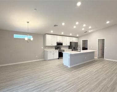 485 Windy Willow Way - Photo Thumbnail 7