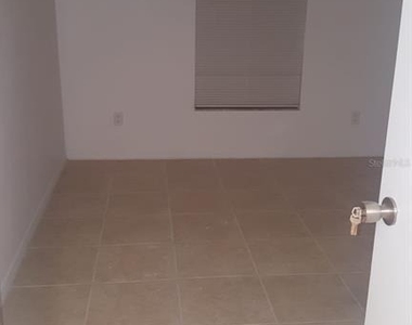 13917 Timberland Drive - Photo Thumbnail 2