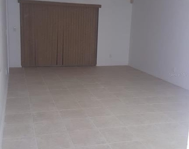 13917 Timberland Drive - Photo Thumbnail 4