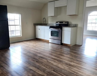 1414 Minnesota Avenue - Photo Thumbnail 4