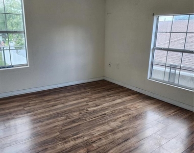 1414 Minnesota Avenue - Photo Thumbnail 6
