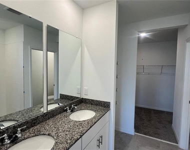3185 Viceroy Court - Photo Thumbnail 13