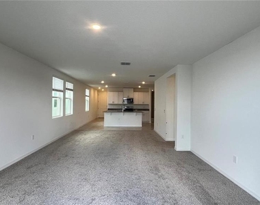 3185 Viceroy Court - Photo Thumbnail 7