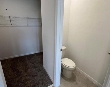 3185 Viceroy Court - Photo Thumbnail 15