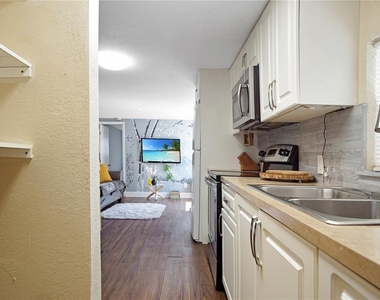 26 Forest Drive - Photo Thumbnail 5