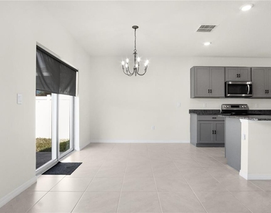 4027 Alissa Lane - Photo Thumbnail 8