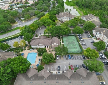 13015 Plantation Park Circle - Photo Thumbnail 12