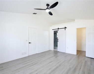 1687 Brewton Circle - Photo Thumbnail 11