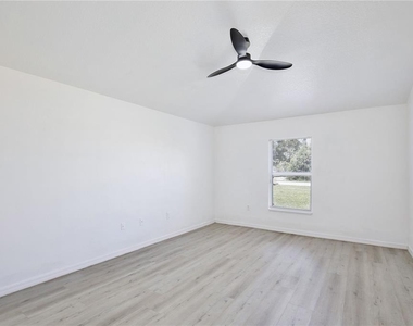 1687 Brewton Circle - Photo Thumbnail 10