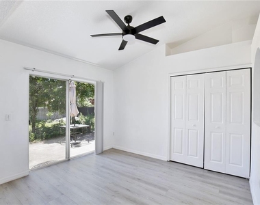 1687 Brewton Circle - Photo Thumbnail 4