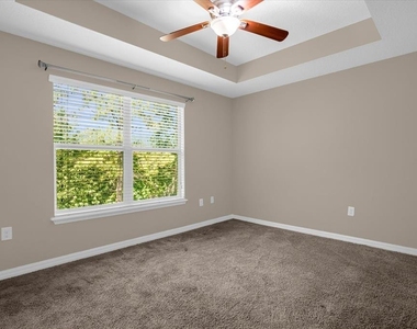 2144 Betsy Ross Lane - Photo Thumbnail 17