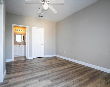 12102 Poppy Field Lane - Photo Thumbnail 54