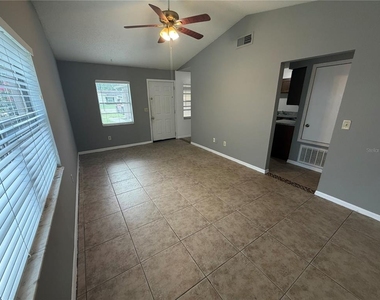 2415 S Cedar Avenue - Photo Thumbnail 2