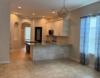 420 Park Lake Drive - Photo Thumbnail 27