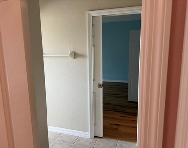 420 Park Lake Drive - Photo Thumbnail 70