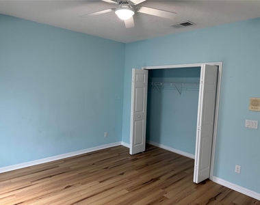 420 Park Lake Drive - Photo Thumbnail 36