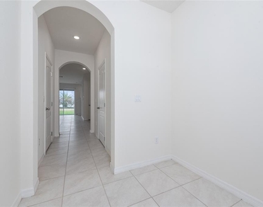 1153 Blue Jay Drive - Photo Thumbnail 8