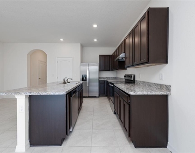 1153 Blue Jay Drive - Photo Thumbnail 5