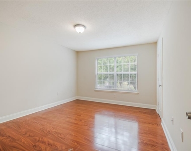 1229 Bermuda Lakes Lane - Photo Thumbnail 14