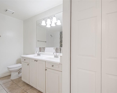1229 Bermuda Lakes Lane - Photo Thumbnail 15