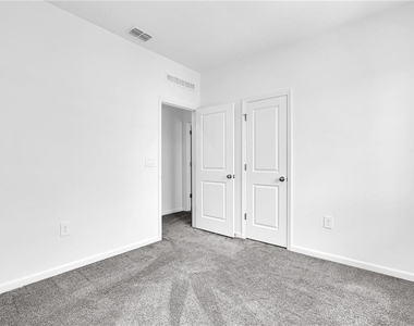 294 Bogey Drive - Photo Thumbnail 9