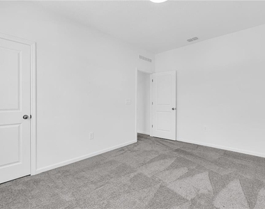 294 Bogey Drive - Photo Thumbnail 12
