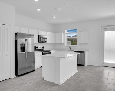 294 Bogey Drive - Photo Thumbnail 5