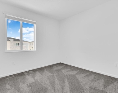 294 Bogey Drive - Photo Thumbnail 8