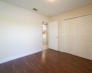 13518 Briarmoor Court - Photo Thumbnail 25