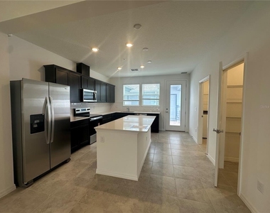 4620 Orchard View Alley - Photo Thumbnail 11