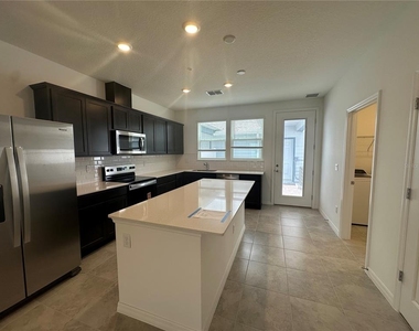 4620 Orchard View Alley - Photo Thumbnail 10