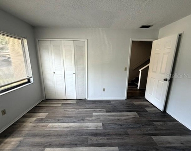 498 Club Drive - Photo Thumbnail 17