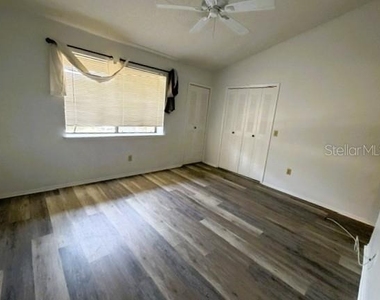 498 Club Drive - Photo Thumbnail 13