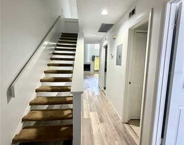 498 Club Drive - Photo Thumbnail 2