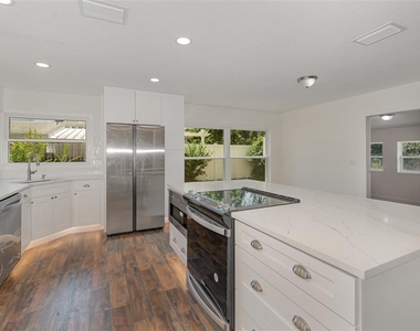 1770 Algonquin Trail - Photo Thumbnail 5