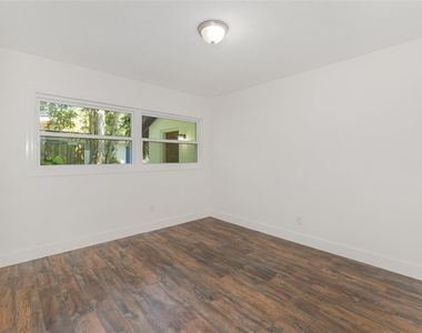 1770 Algonquin Trail - Photo Thumbnail 13