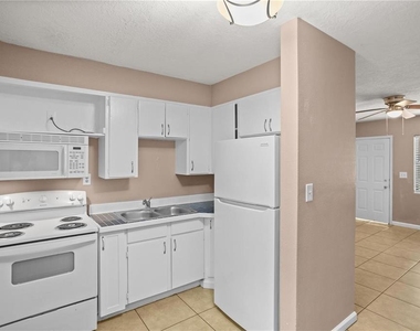 2150 Ne 3rd Street - Photo Thumbnail 7